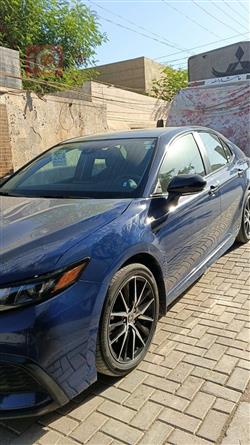 تۆیۆتا کامری